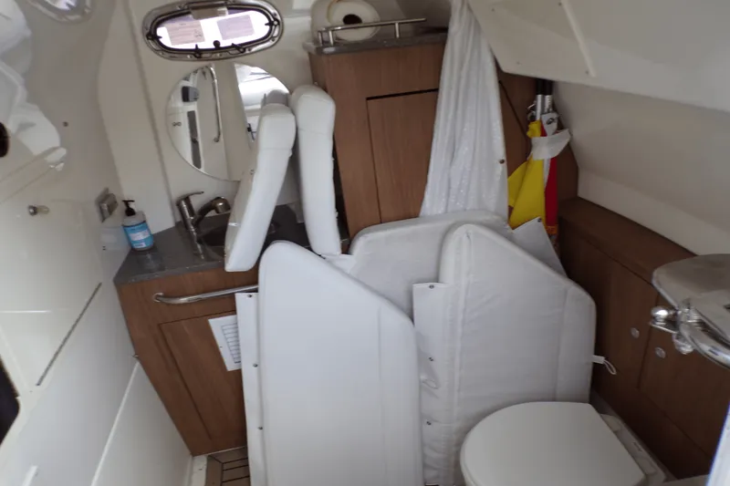 Slide: The Image of Boston Whaler 350 OUTRAGE 2016 - 66