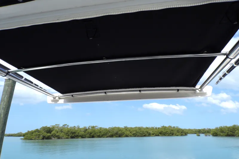 Slide: The Image of Boston Whaler 350 OUTRAGE 2016 - 74