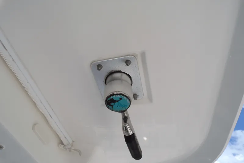 Slide: The Image of Boston Whaler 350 OUTRAGE 2016 - 75