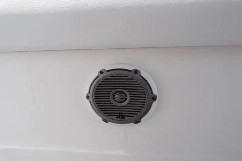 Slide: The Image of Boston Whaler 350 OUTRAGE 2016 - 76