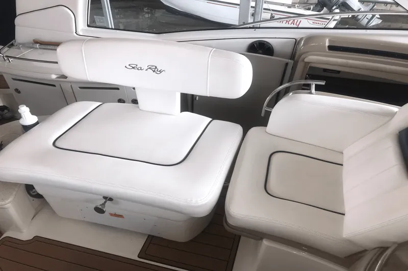 Slide: The Image of Sea Ray 52 SUNDANCER 2009 - 20