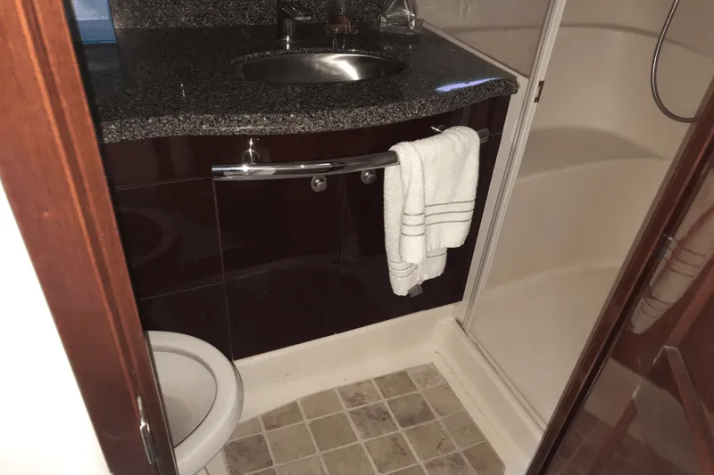 Slide: The Image of Sea Ray 52 SUNDANCER 2009 - 31