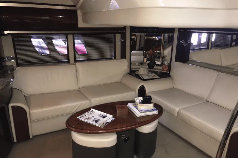 Slide: The Image of Sea Ray 52 SUNDANCER 2009 - 52