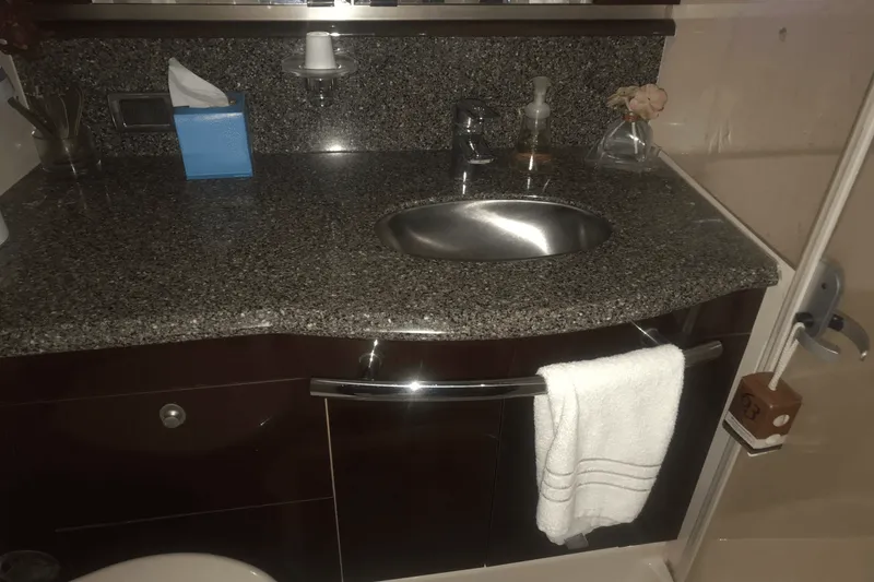 Slide: The Image of Sea Ray 52 SUNDANCER 2009 - 61