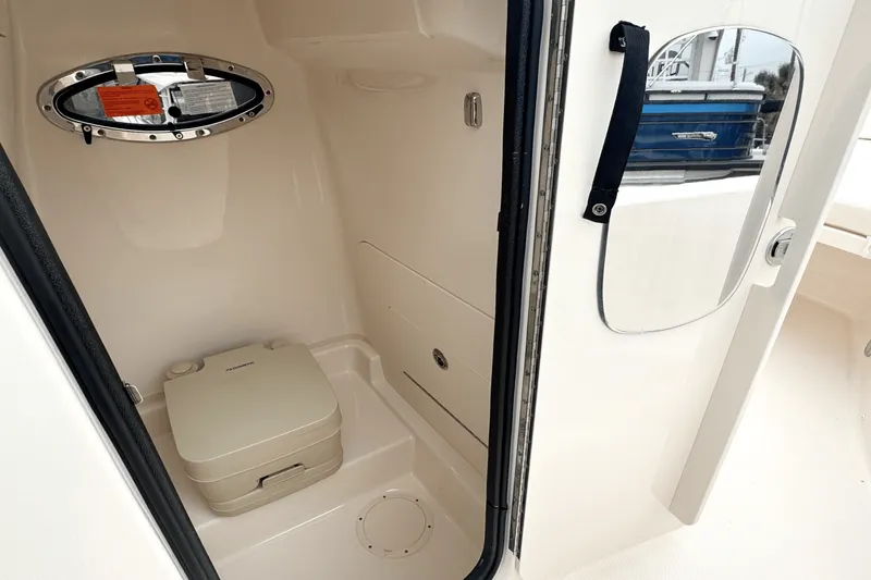 Slide: The Image of Grady-White 231 CE 2024 - 17