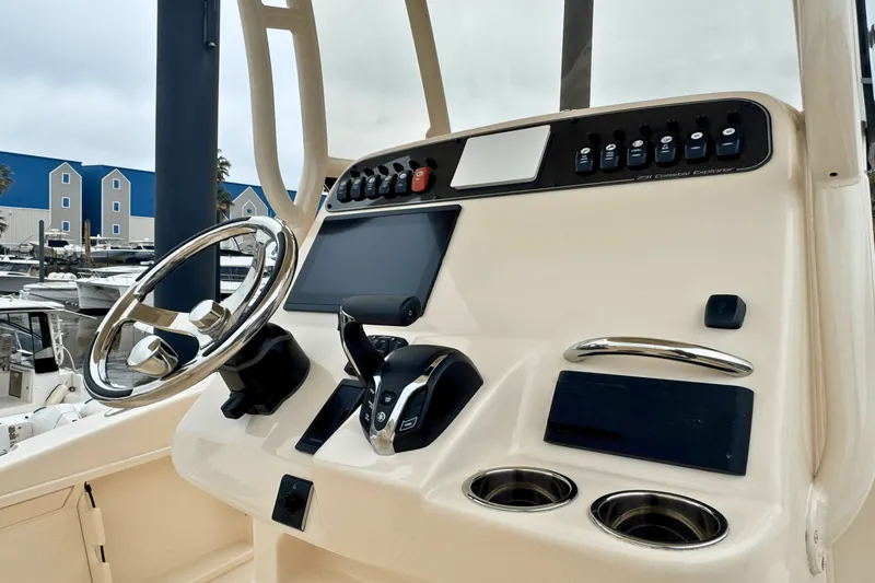 Slide: The Image of Grady-White 231 CE 2024 - 6