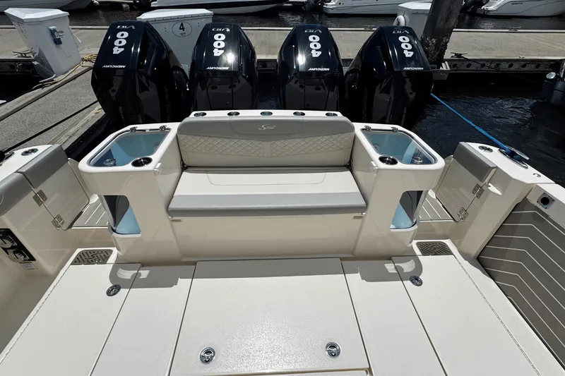 Slide: The Image of Scout 400 LXF 2025 - 5