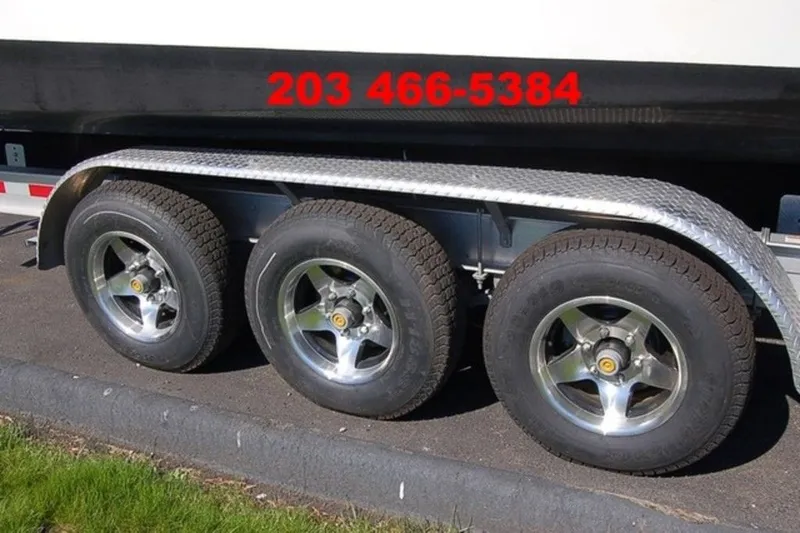 Slide: The Image of Venture Trailers All Models 2026 - 15