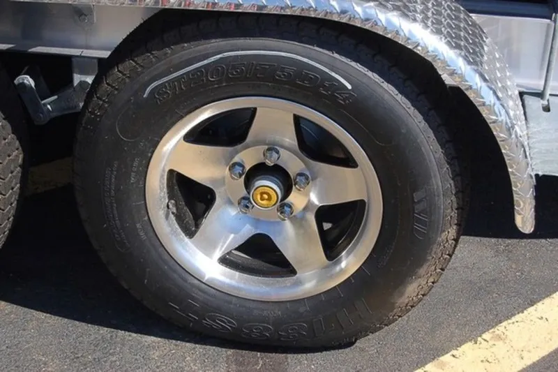 Slide: The Image of Venture Trailers All Models 2026 - 16