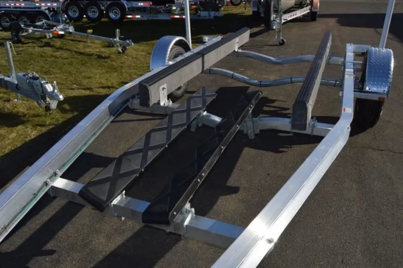Slide: The Image of Venture Trailers Aluminum Single Axle Commander Series COM-3400 2026 - 10