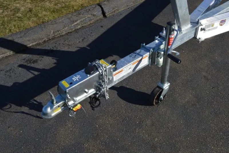 Slide: The Image of Venture Trailers Aluminum Single Axle Commander Series COM-3400 2026 - 14