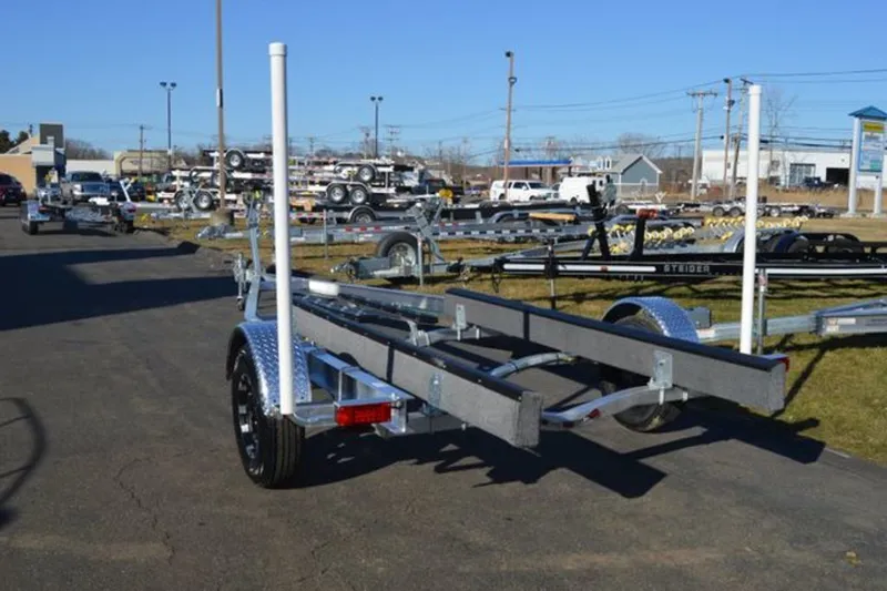 Slide: The Image of Venture Trailers Aluminum Single Axle Commander Series COM-3400 2026 - 3