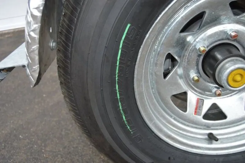 Slide: The Image of Venture Trailers Aluminum Single Axle Bunks VAB-3525 2026 - 6