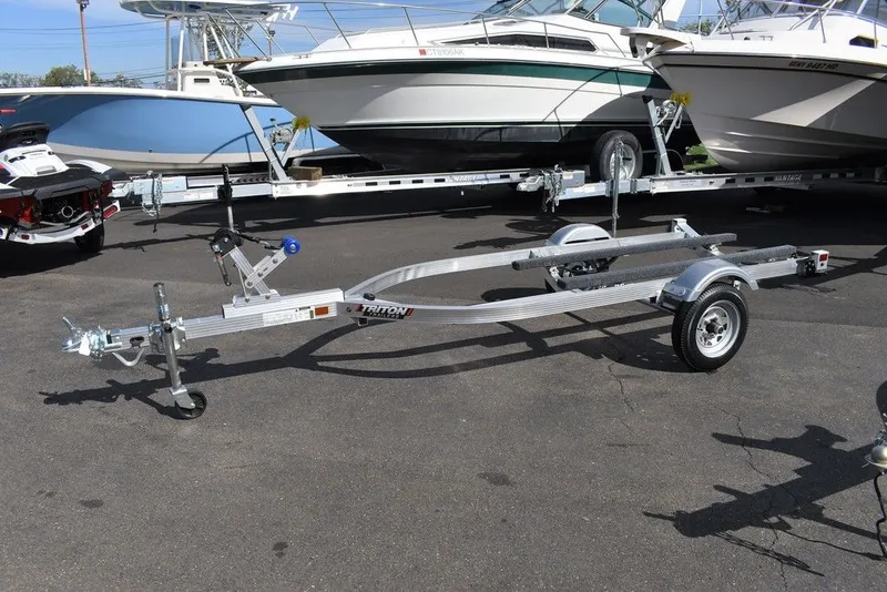 Slide: The Image of Venture Trailers Aluminum Tandem Axle Commander Series COM-5300 2026 - 60