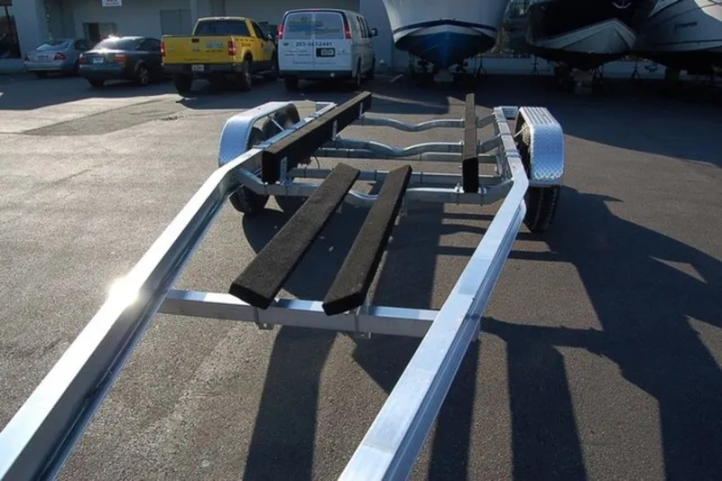 Slide: The Image of Venture Trailers Aluminum Tandem Axle Bunks VATB-8725 2026 - 5