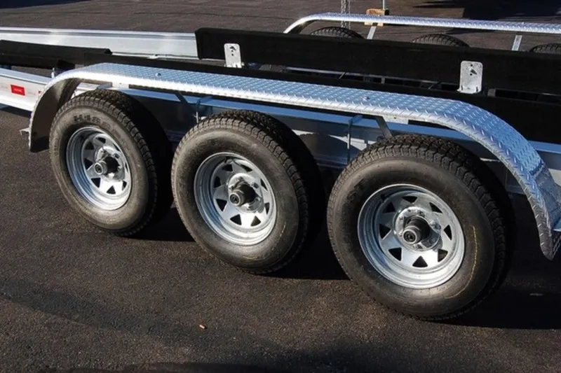 Slide: The Image of Venture Trailers Aluminum Triple Axle Bunks VATB-12625 2026 - 9