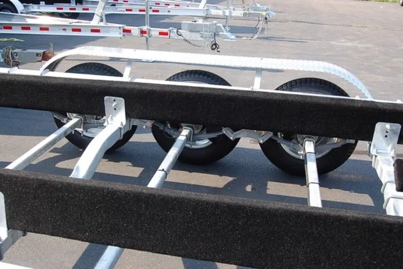 Slide: The Image of Venture Trailers Aluminum Triple Axle Bunks VATB-10625 2026 - 10