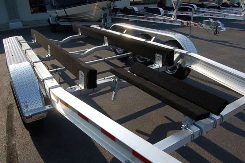 Slide: The Image of Venture Trailers Aluminum Triple Axle Bunks VATB-10625 2026 - 11