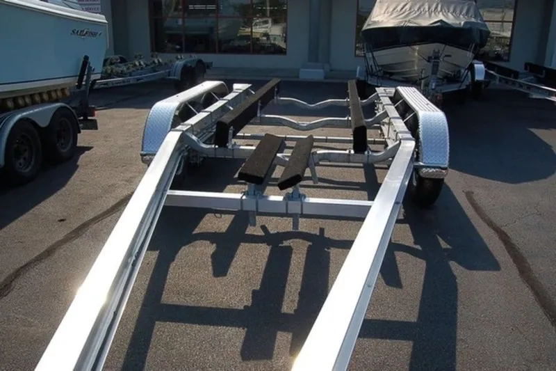 Slide: The Image of Venture Trailers Aluminum Triple Axle Bunks VATB-10625 2026 - 18