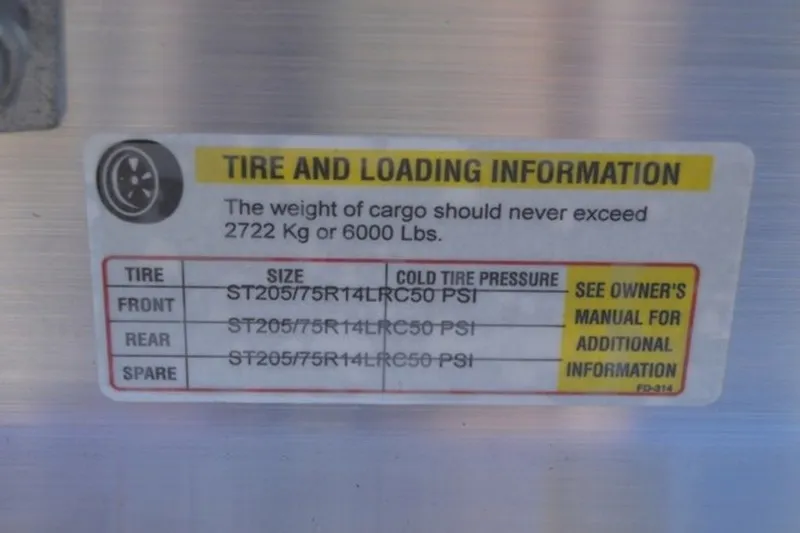 Slide: The Image of Venture Trailers Aluminum Tandem Axle Commander Series COM-6000 2026 - 25