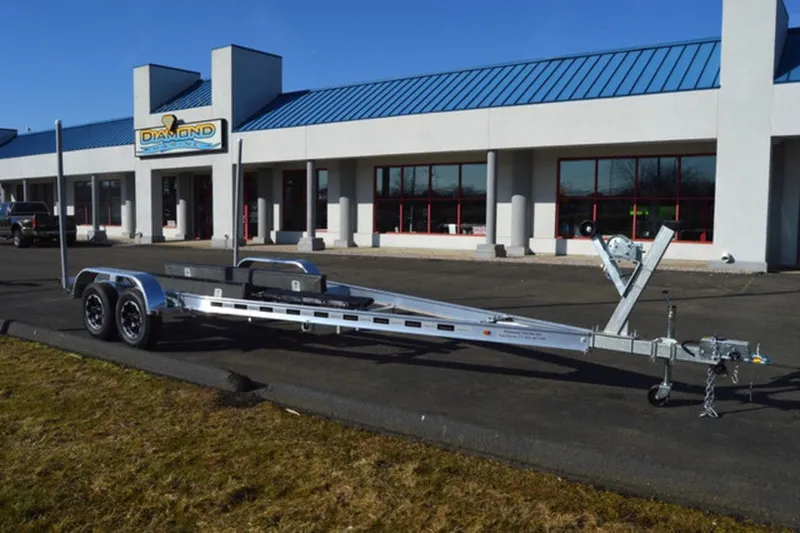 Slide: The Image of Venture Trailers Aluminum Tandem Axle Commander Series COM-6000 2026 - 6