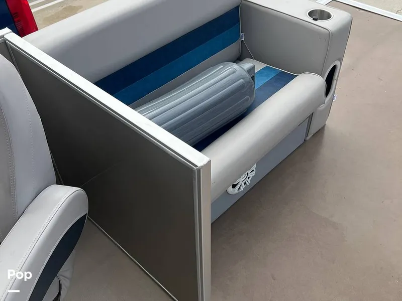 Slide: The Image of Custom 29 Party Barge 2023 - 12384267