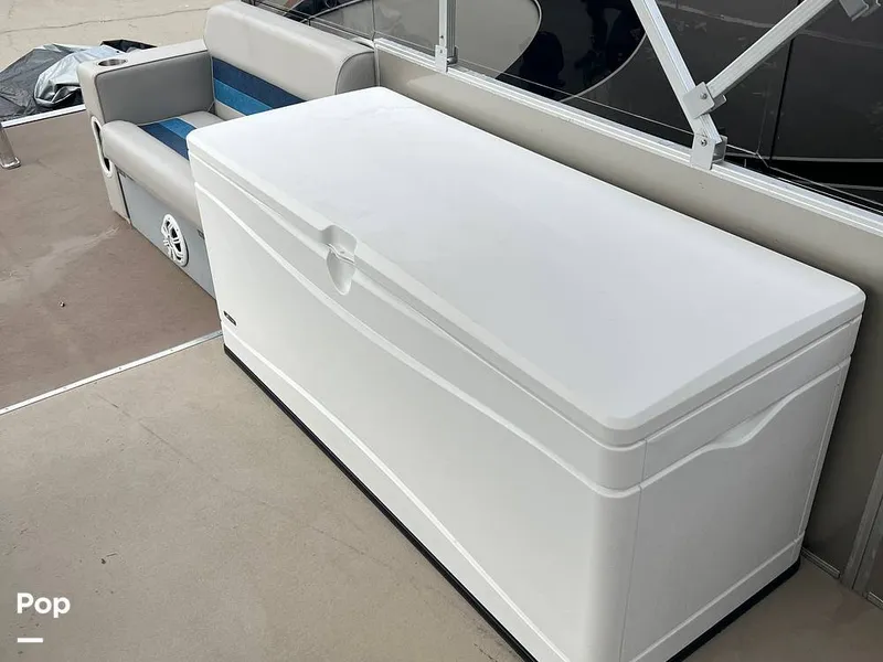 Slide: The Image of Custom 29 Party Barge 2023 - 12384276