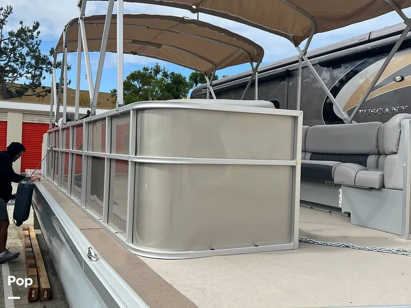 Slide: The Image of Custom 29 Party Barge 2023 - 12384287