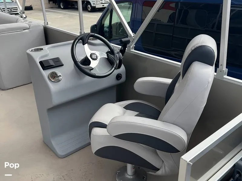 Slide: The Image of 2023 CUSTOM BUILT 29 PARTY BARGE - 12384282