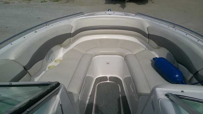 Slide: The Image of Chaparral 260 SSi 2005 - 10