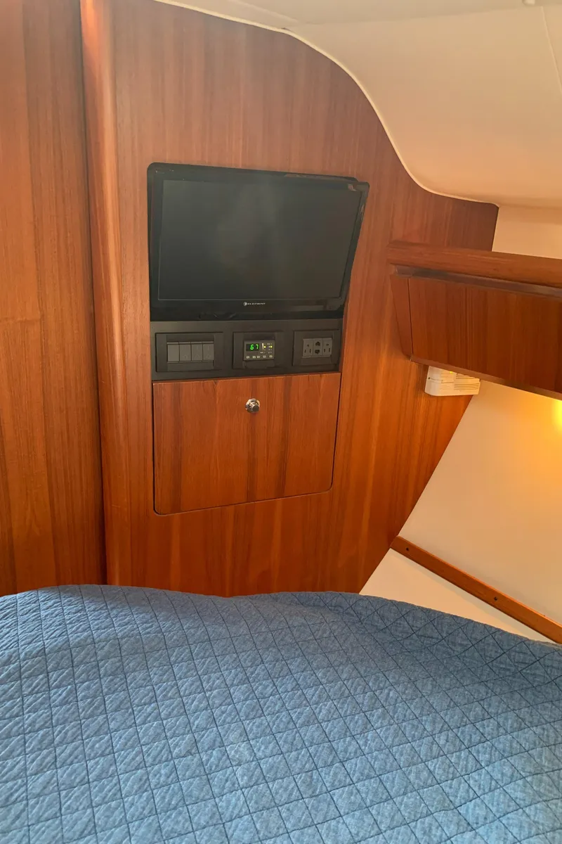 Slide: The Image of Master TV - 32