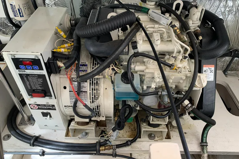 Slide: The Image of Tiara 3600 Sovran 2004 - 52