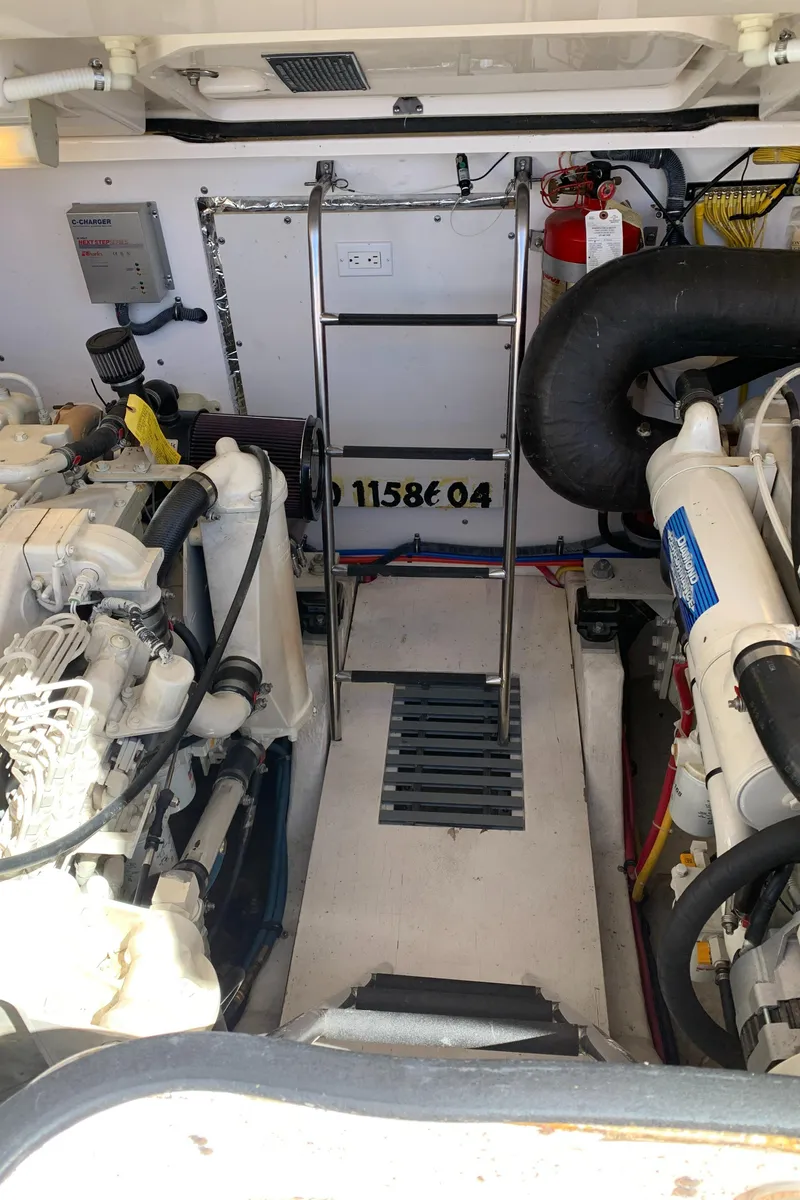 Slide: The Image of Tiara 3600 Sovran 2004 - 53