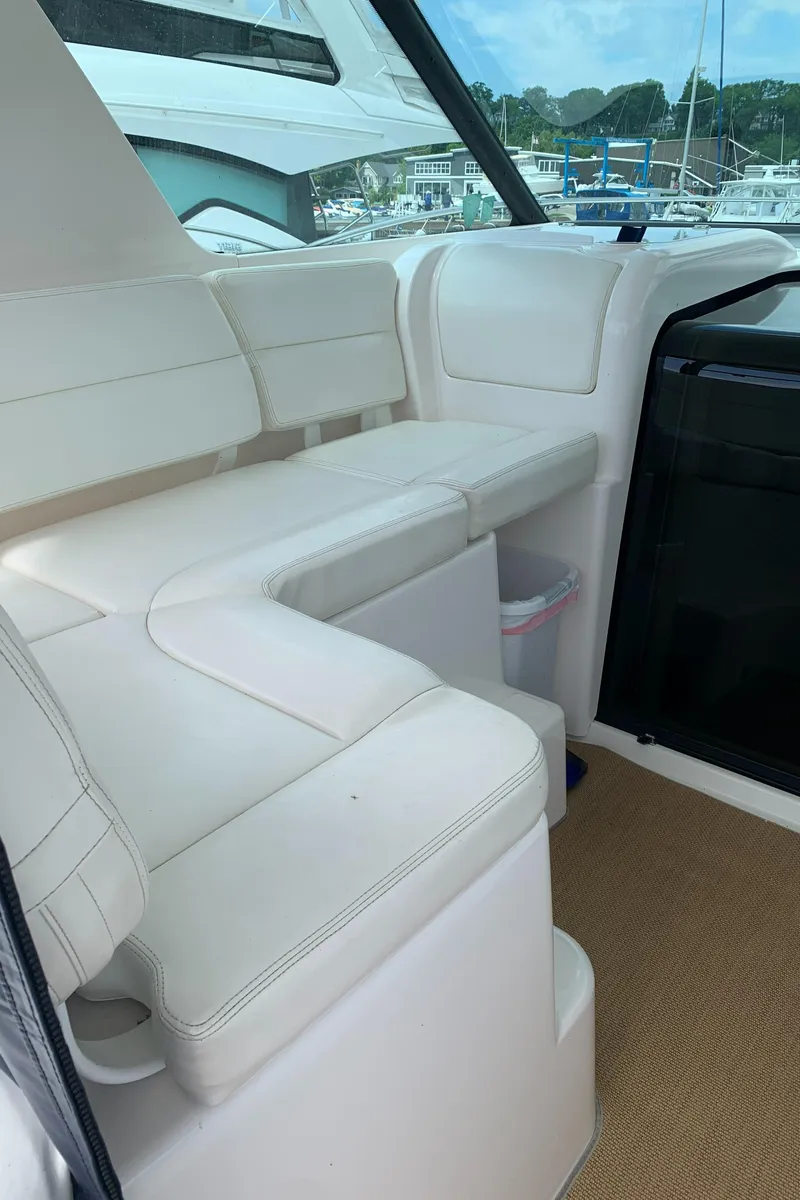 Slide: The Image of Companion L-lounge - 9