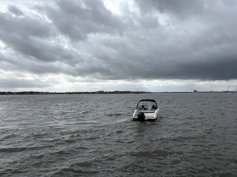 Slide: The Image of Sea Ray SPX 230 Outboard 2025 - 3