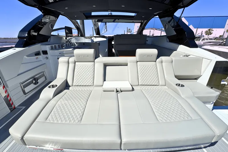 Slide: The Image of Cruisers 42 GLS Outboard 2025 - 2