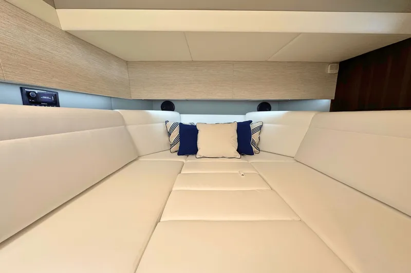 Slide: The Image of Cruisers Yachts 42 GLS Outboard 2025 - 17