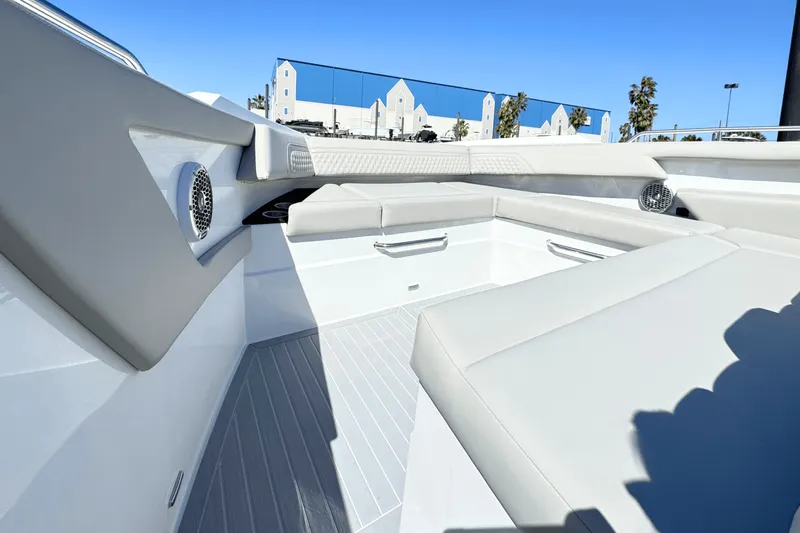 Slide: The Image of Cruisers Yachts 42 GLS Outboard 2025 - 6