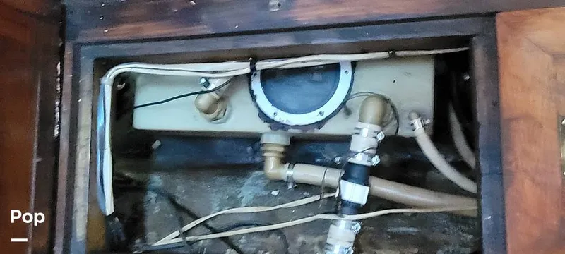 Slide: The Image of Island Trader 40 1982 - 13042937