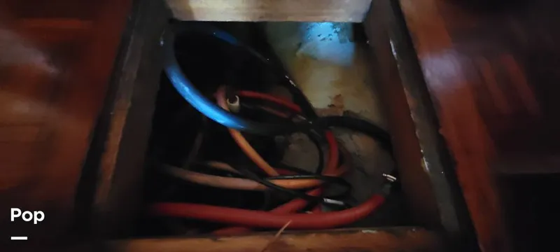 Slide: The Image of Island Trader 40 1982 - 13042939