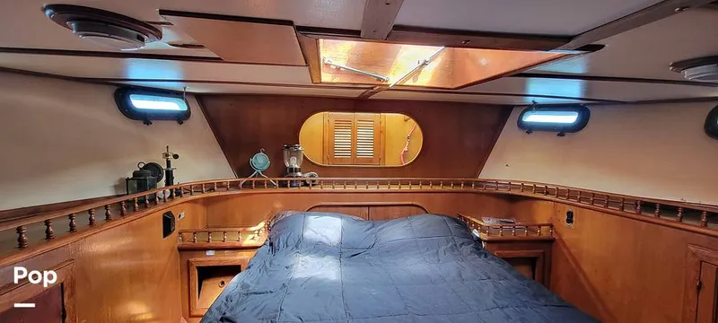 Slide: The Image of Island Trader 40 1982 - 13042945