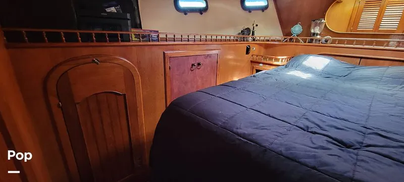 Slide: The Image of Island Trader 40 1982 - 13042948