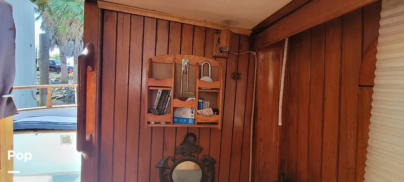 Slide: The Image of Island Trader 40 1982 - 13042968