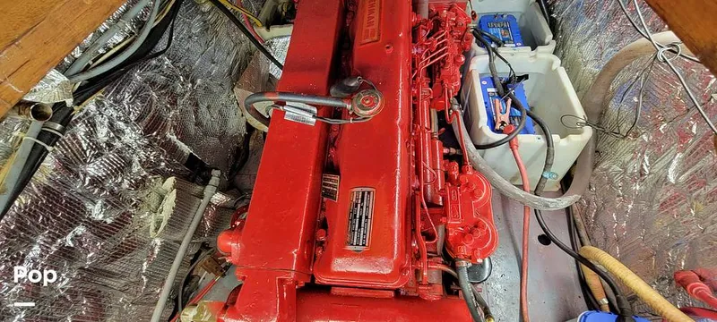 Slide: The Image of Island Trader 40 1982 - 13042975