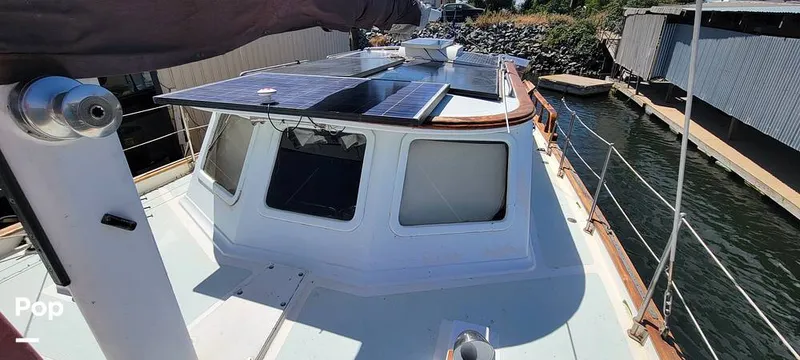 Slide: The Image of Island Trader 40 1982 - 13042878