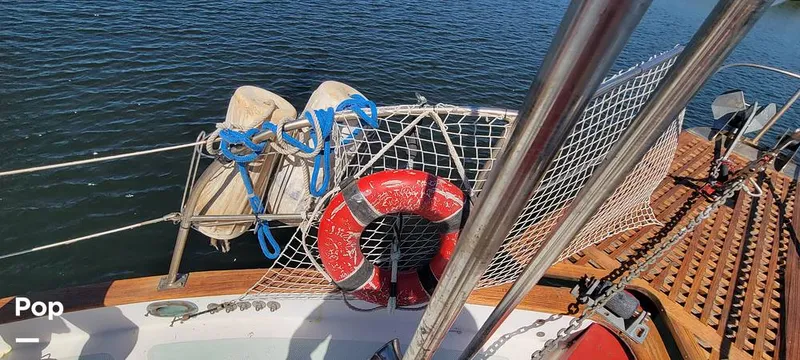 Slide: The Image of Island Trader 40 1982 - 13042879