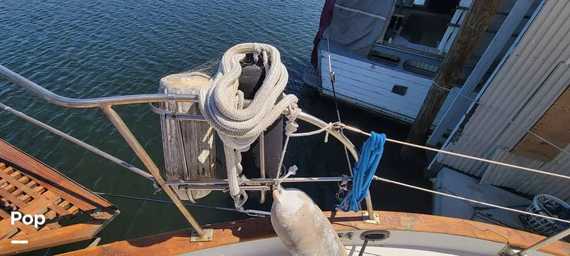 Slide: The Image of Island Trader 40 1982 - 13042880