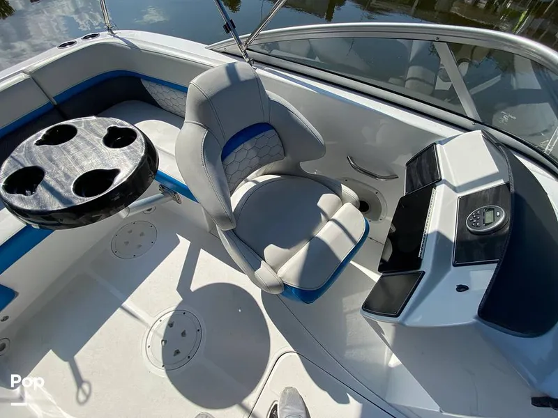 Slide: The Image of Hurricane SD 191 2020 - 12993433