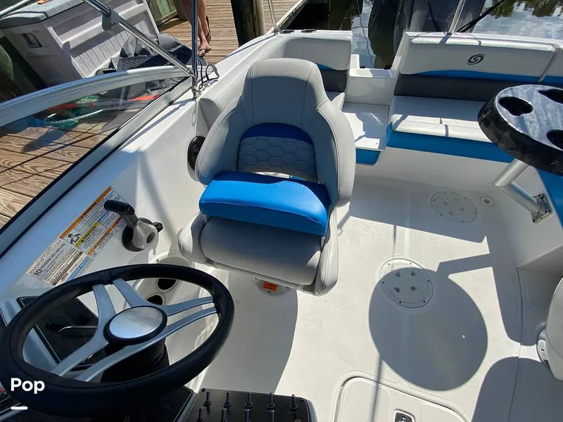 Slide: The Image of Hurricane SD 191 2020 - 12993444