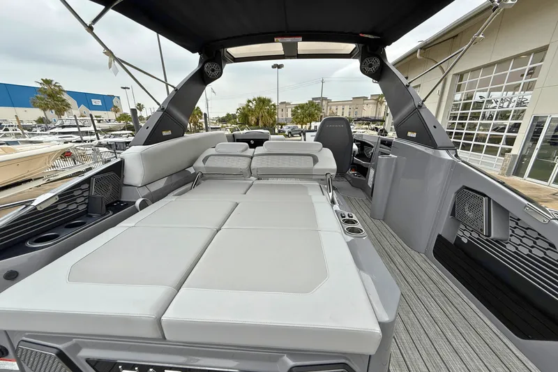 Slide: The Image of Harris 250 Crowne 2025 - 10